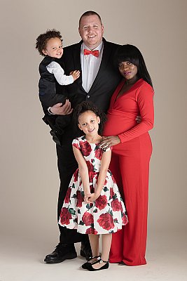 Family_Portrait_with_I-Witness_Photography.jpg