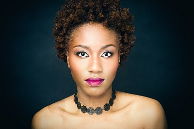 Model_with_Black_Necklace.jpg